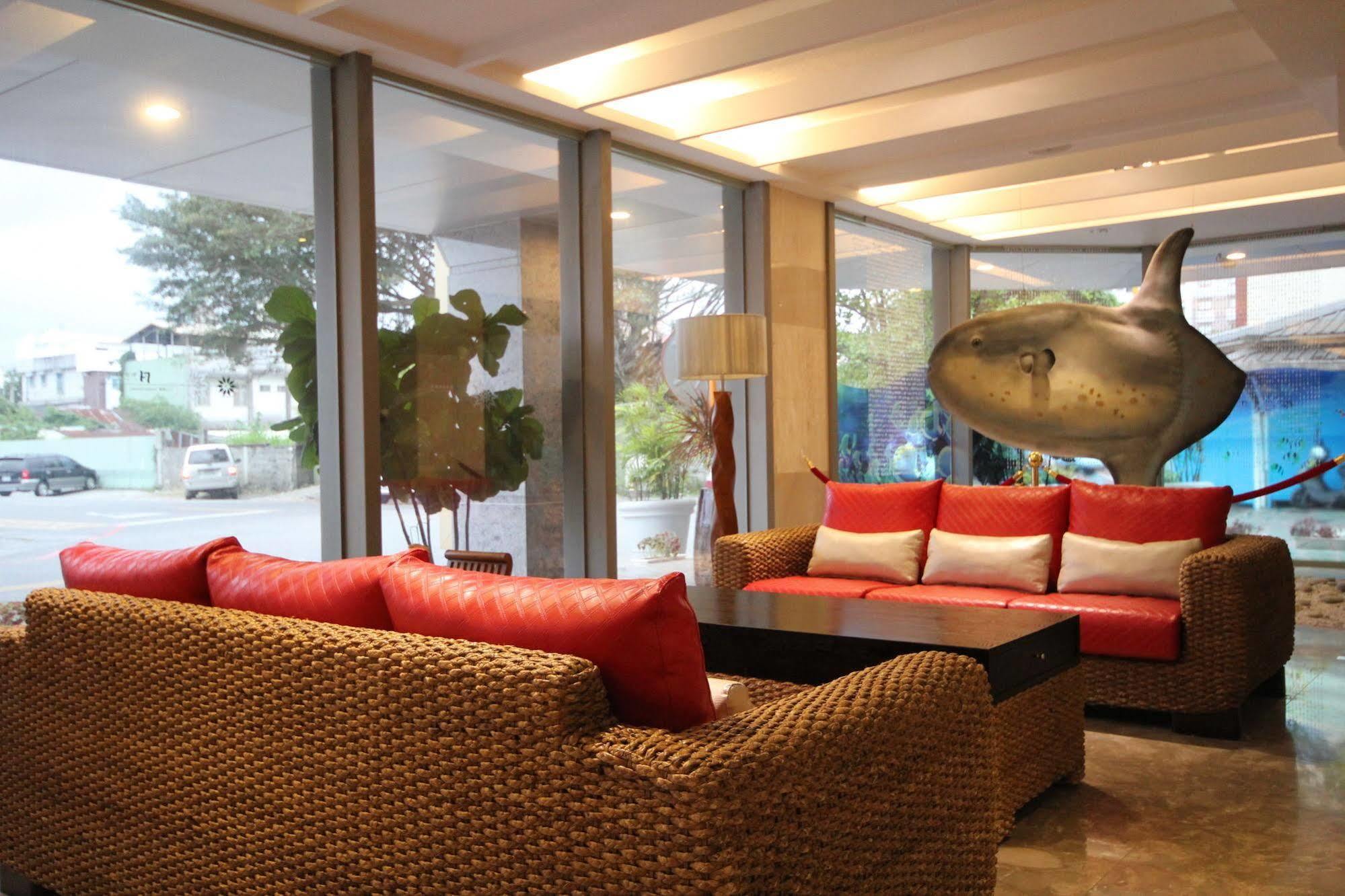 Fish Hotel Hualien Exterior foto